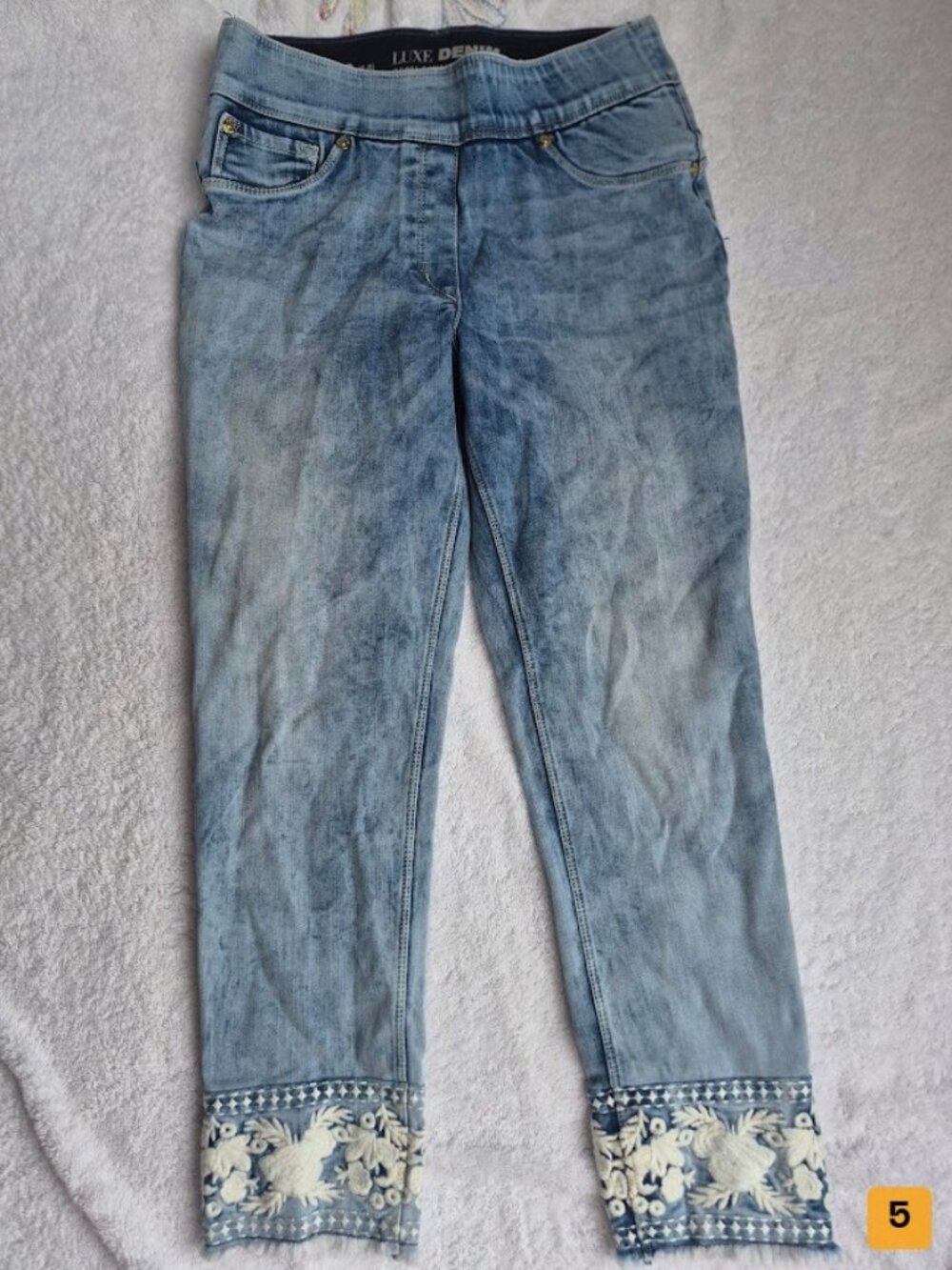 Luxe Denim Crop Pants Size S (6-8) light blue
